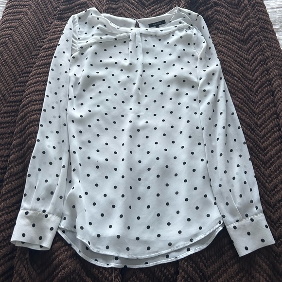 Polka dot blouse - Picture 1 of 3